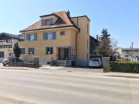 Joli appartement une pièce avec place de parc - Ferienwohnung Domdidier