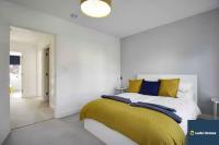 Reading 3 Bedroom Close to all Amenities w/Parking - B&B Reading