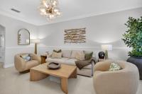 Daisy Elegance Townhouse Steps from The Beach - Ferienwohnung Pompano Beach