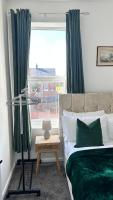 Jarrow Haven Contractor Family Stay with FREE Parking Sleeps 8 - B&B Jarrow