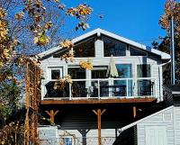 Waterfront Comfy Guesthouse, PEC - Chambres d’hôtes Carrying Place