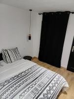 Elégance, sobriété, T2 centre-ville - Ferienwohnung Le Mans