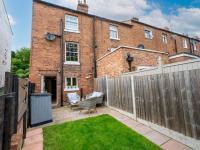 Pass the Keys Charming 2 Bed Townhouse Short Walk To The River - Bed and Breakfast Shrewsbury