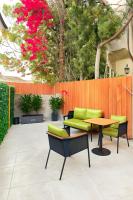 Chic Studio Haven by Century City - FH2 - BV - B&B Los Angeles