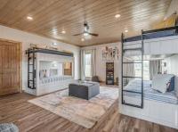 Broken Bow Getaway Hot Tub Casino Fishing Golf PacknPlay Fire pit Pet - Bed and Breakfast Broken Bow