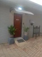Lourette se Plek - B&B Sannieshof