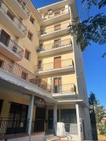 Sama Three Apartment - Ferienwohnung Scandicci