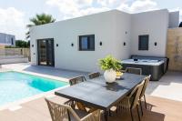 Infinity Palm Villa - Ferienwohnung Stavros