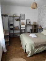 Maison lumineuse, proche centre. - Chambres d’hôtes Châteauroux