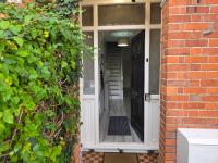 Private Flat and Large Ensuite Rooms Near University Town Centre & Hospital - B&B Reading