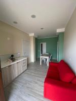 Deluxe One-Bedroom Apartment