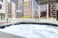 Brisbane Cityscape at Aurora Tower - B&B Brisbane
