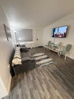 Cozy Apt min to Mayo Beaches Free Wi-Fi Coffee Tea - B&B Jacksonville