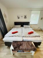 Forest Nest Huchenfeld OG - Ferienwohnung Pforzheim