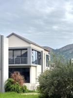 Sucassa 54 - Luxury 2 Bedroom - Dam & Mountain View - B&B Hartbeespoort