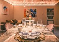 Heart of Piacenza Luxury Apt, 100m Piazza Cavalli - Chambres d'hôtes Plaisance