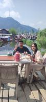 Houseboat Parimahal Deluxe - B&B Srinagar