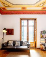 Apartamento Modernista 230 m - 7 Hab - Gran Vía Eixample - Grupos 13 pax- 4 baños- 8min a pie Passeig Gràcia - Chambres d'hôtes Barcelone