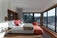 Studio Apartment with Balcony