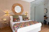 Studio Apartment with One Double Bed