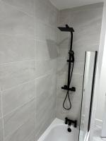 5 bed workers home in Valleys - Ferienwohnung Llwynypia