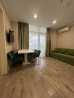 Greenside Aparthotel 802 - B&B Gonio