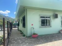 Grünes Haus 2 quartos no centro - Chambres d’hôtes Pomerode