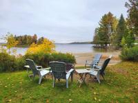 Le Héron - Nominingue Waterfront - Chambres d'hôtes Nominingue