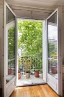 Parisian Apartment for 3 People - Paris Parc des Princes WiFi & Metro - B&B Boulogne-Billancourt