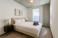 City Escape 2BR Apt with Resort Amenities - B&B Birmingham