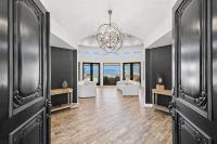 Private Gated 6BR Luxury Estate, Gym, Lake View - Ferienwohnung Del Dios