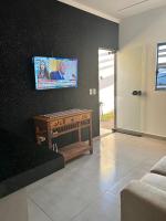 Linda casa próximo faculdade UCDB mínimo 2 diarias - B&B Campo Grande