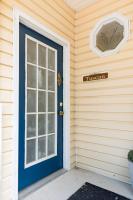 Suite con bañera de hidromasaje y cama grande