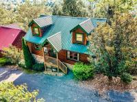 Gatlinburg Cabin-Mtn View-Hot Tub-Theater Room - Chambres d'hôtes Gatlinburg