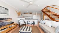 'Marina Bay View' By HolidayCo - Bed and Breakfast Kilgra