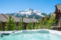 Cozy Condo | Hot Tub Views | Steps to Ski Shuttle - Bed and Breakfast Big Sky