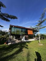 Sunset Lodge 日落小屋 - Simply Minimalistic Rooms with Garden Views at Eco Valley Retreat Balung 豐之谷 - Bed and Breakfast Balung