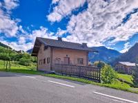 Chalet Ecureuil ECR CHARMING & NATURE 5 Pers - Bed and Breakfast Châtel