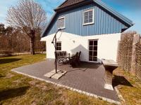FH Rosengang - fuer 6 Personen, Kamin, Terrasse, Garten - B&B Born