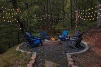Sevierville Cabin with Deck Minutes to Pigeon Forge - B&B Sevierville