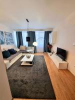 Apartment Banska - City Centre & Private Parking - B&B Banská Bystrica