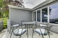 Lakefront Home W/Dock Near Fond Du Lac - B&B Fond du Lac