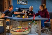 Luxurious 4BR Oasis - Unwind in a Biking Paradise - Chambres d'hôtes Bentonville