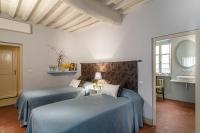 Apartment mit Balkon