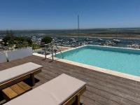 Luxurious Apartment with Sea View, Pools, Fitness - Chambres d’hôtes Olhão