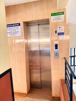 Zoe Homes-Chic one bedroom near two rivers mall village Marke UN and Embassies along Limuru rd - B&B Ruaka