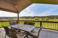 Deck and Hot Tub Group Golf Retreat in Sturgis - Chambres d’hôtes Sturgis