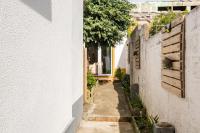 Cozy home with jacuzzi - near the airport - B&B Ponta Delgada