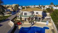 Luxury Villa with Private Pool, Gym & Leisure Room by Gale Beach LM25 - B&B Guia