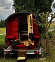 FeWo Olivia - Bed and Breakfast Burghaun